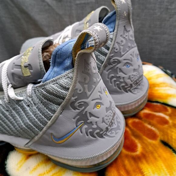 Nike LeBron XVI 16 "MLPS Minneapolis Lakers" Men's 14 Grey Blue White - Picture 4 of 12